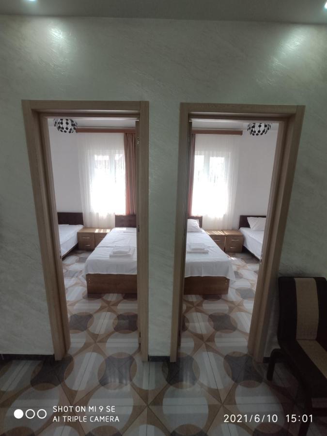 Kochalidze Family Apartamento Batumi Exterior foto