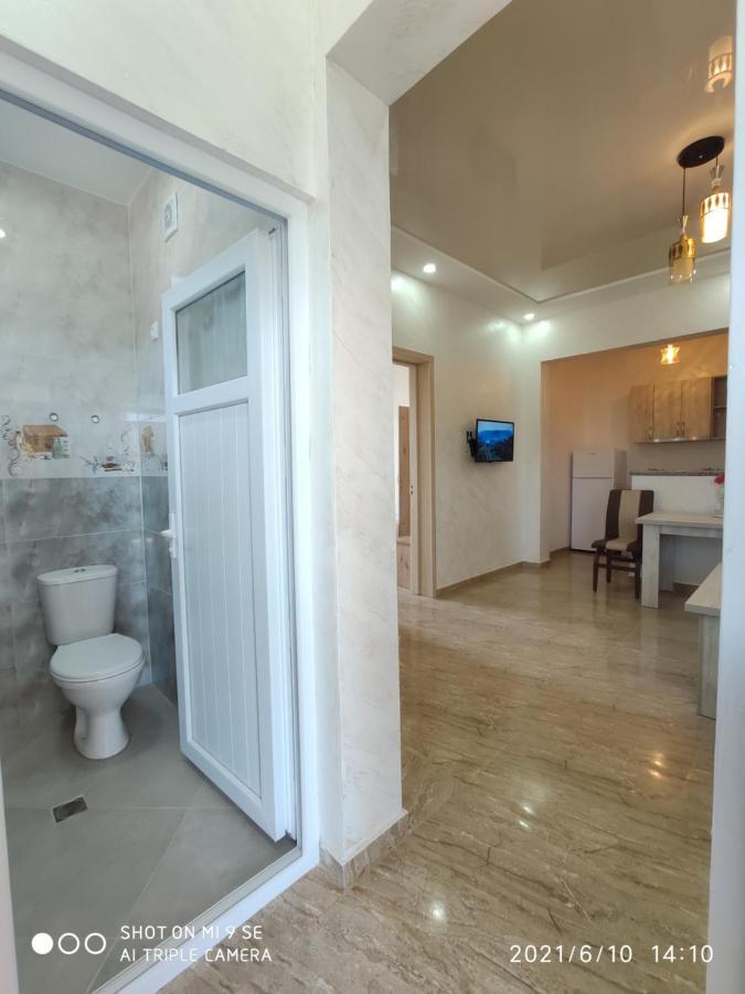 Kochalidze Family Apartamento Batumi Exterior foto