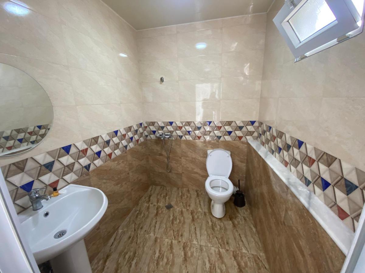 Kochalidze Family Apartamento Batumi Exterior foto