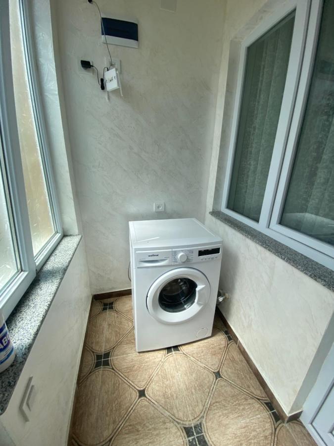 Kochalidze Family Apartamento Batumi Exterior foto