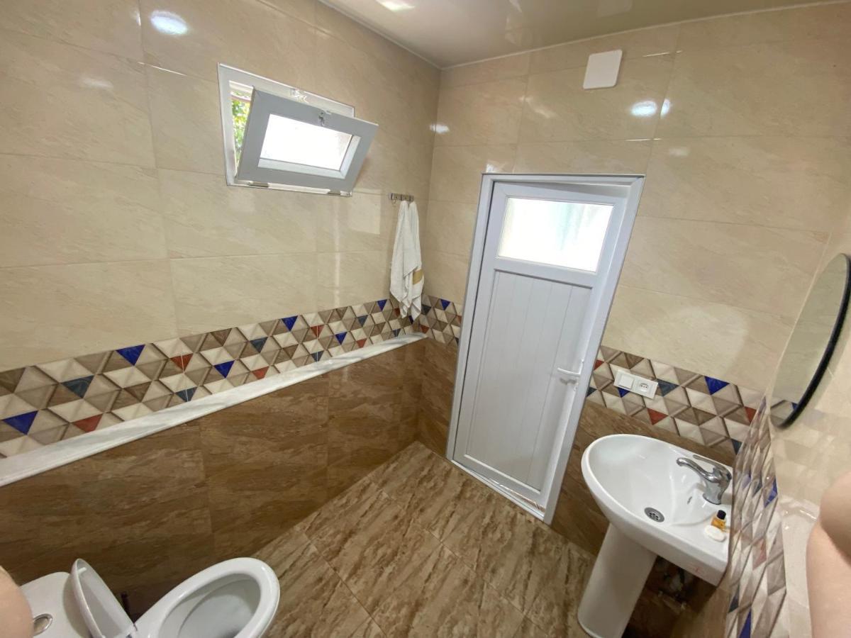 Kochalidze Family Apartamento Batumi Exterior foto